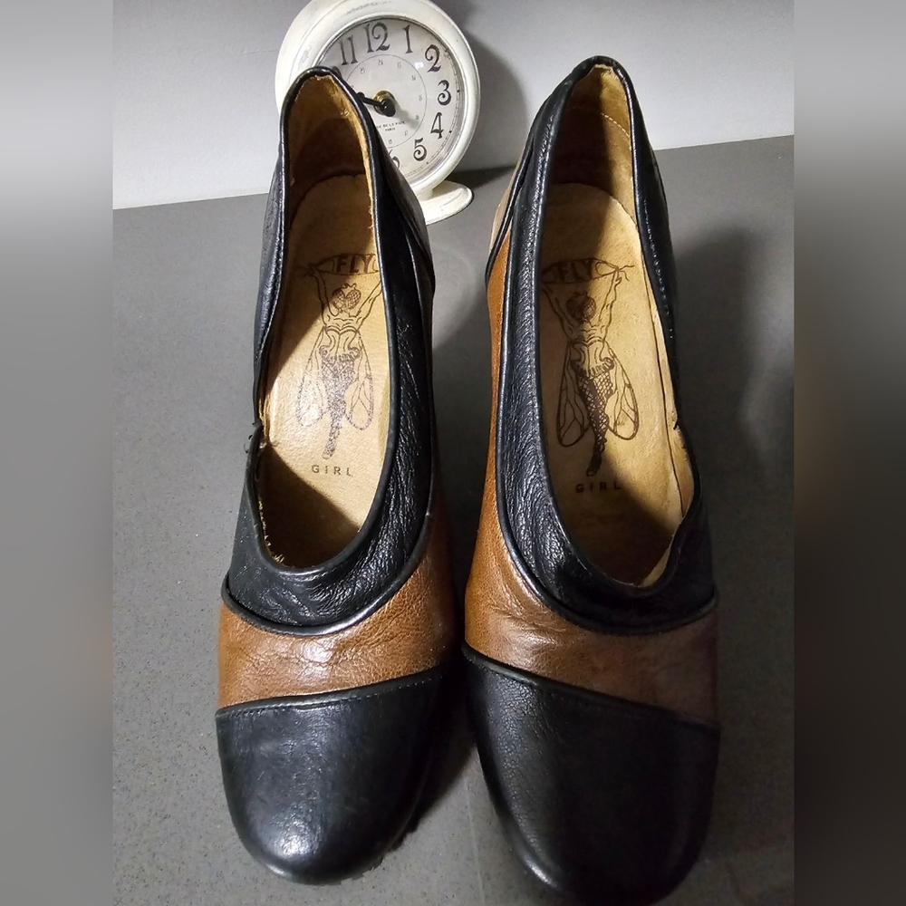 Stylish Black and Brown Women's Fly London Shoes - Picture 2 of 6